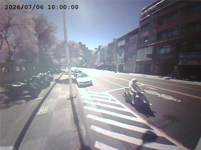 鳳山區 新富路與大明街口