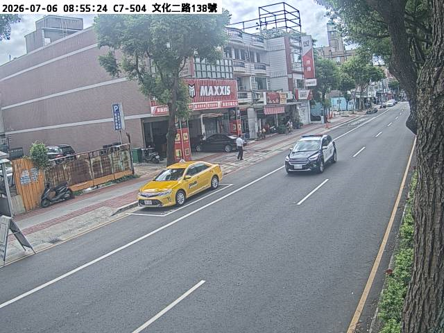 龜山區文化二路121號前