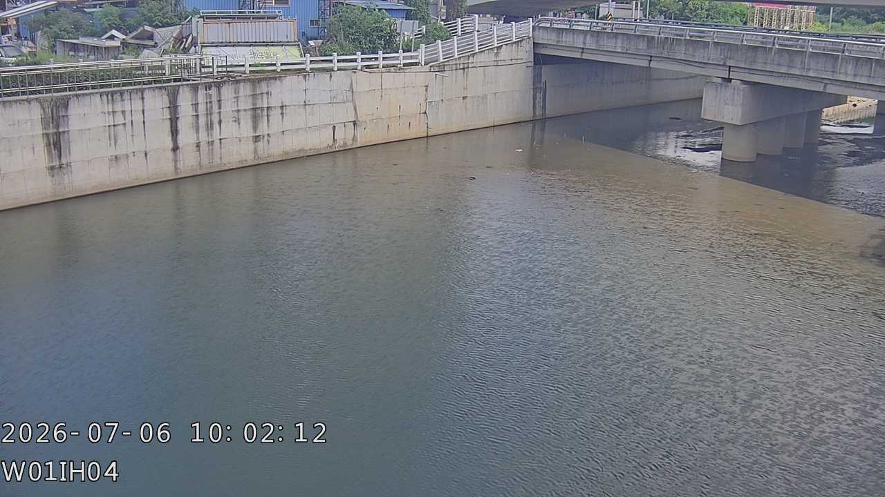 南山截水溝入流前(南勢溪)