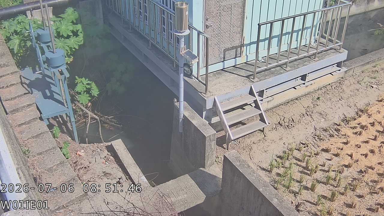 梧棲大排堤防右岸靠近61道路抽水平台