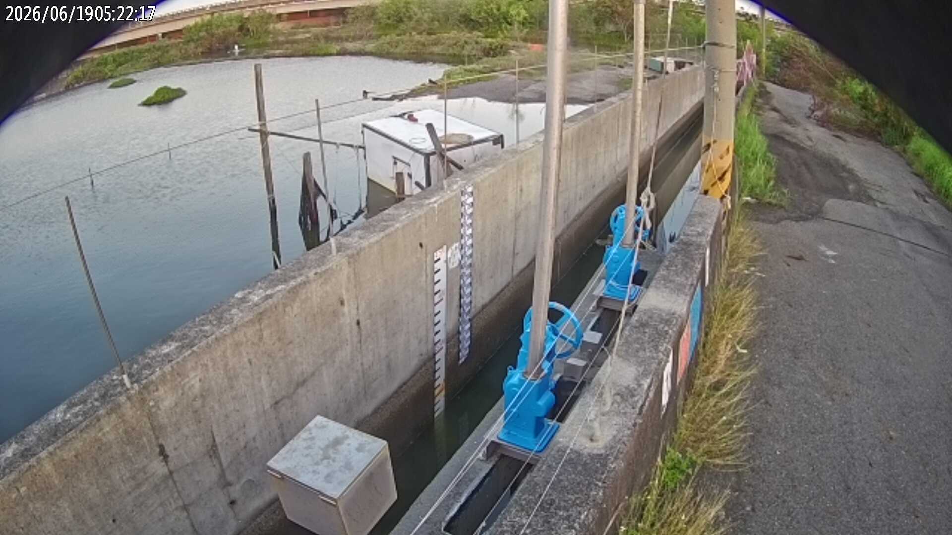 塭仔堤防2k+975內水攝影機
